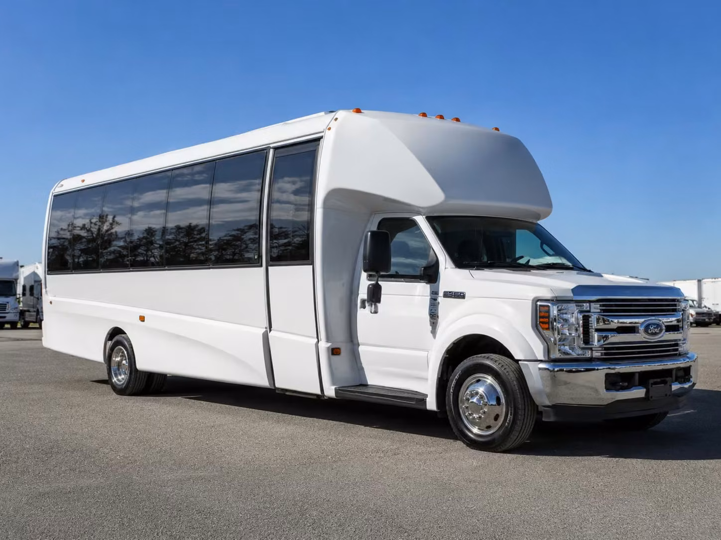 18 passenger minibus