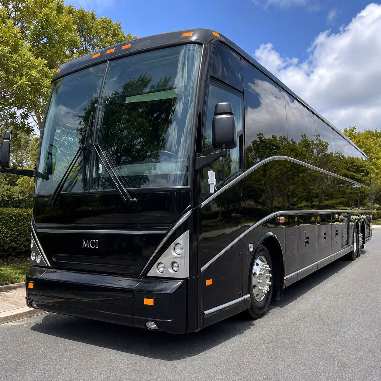 charter buses for large concert groups departing long beach